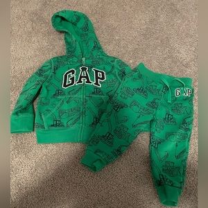 Baby Gap toddler hoodie and sweatpants set